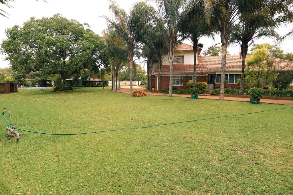 Hillside Manor Ξενοδοχείο Bulawayo Εξωτερικό φωτογραφία