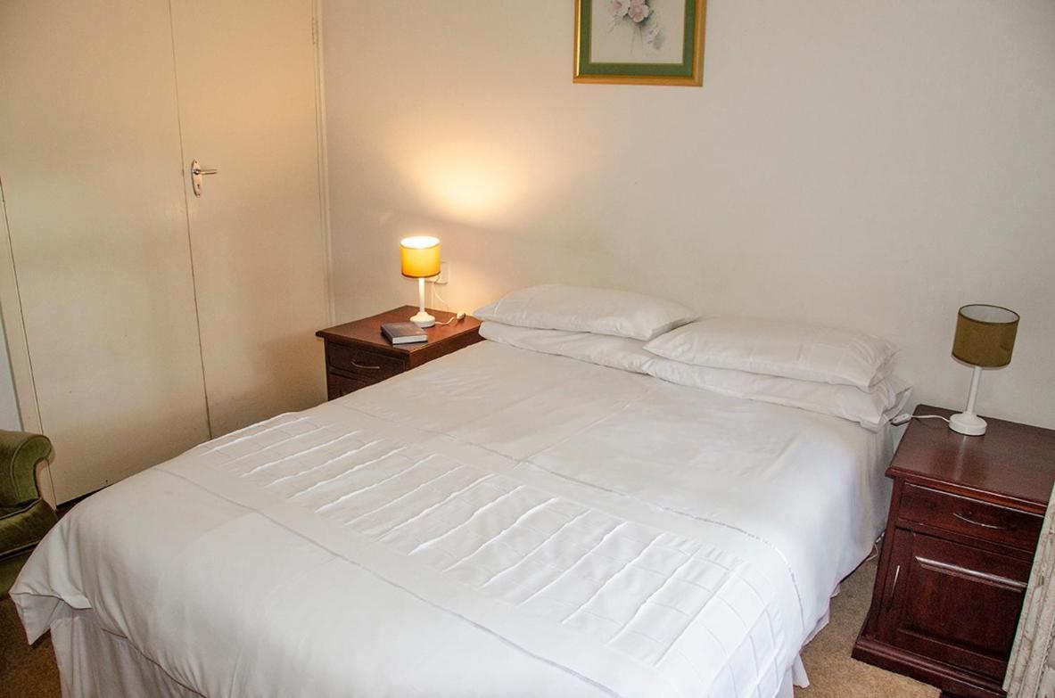 Hillside Manor Ξενοδοχείο Bulawayo Εξωτερικό φωτογραφία